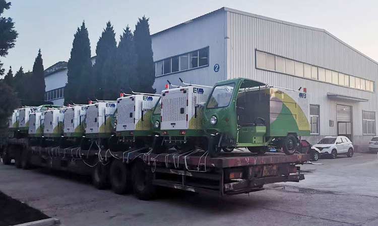 電動高壓清洗車裝車中 環(huán)衛(wèi)高壓清洗車