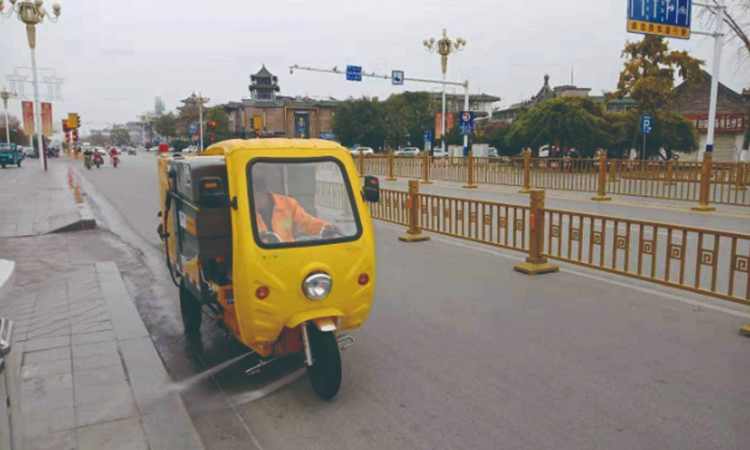 百易長(zhǎng)青可上牌多功能高壓清洗車發(fā)貨現(xiàn)場(chǎng)