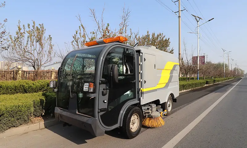 純電動清掃車：助力城市環(huán)境衛(wèi)生建設