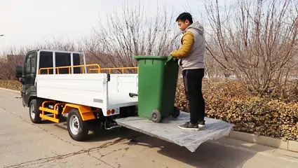 八桶式垃圾清運車BY-L8工作模式