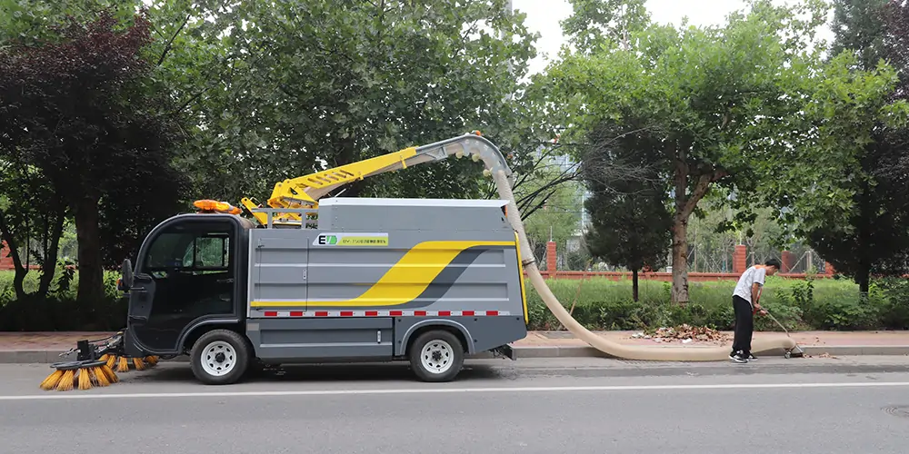 純電動樹葉收集車_樹葉收集車_電動樹葉收集車_四輪樹葉收集車