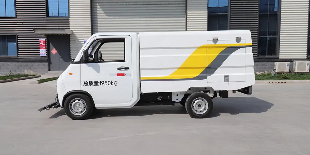 新能源路面養(yǎng)護(hù)車，高壓清洗車，高壓沖洗車，路面養(yǎng)護(hù)車