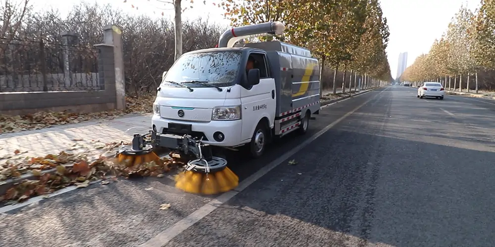 純電動樹葉收集車，樹葉收集車，落葉收集車，吸葉機